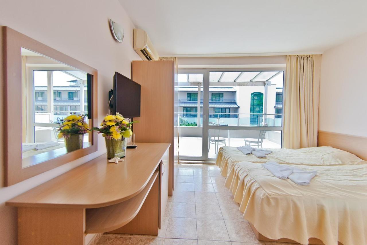 Family Hotel Morska Zvezda Balchik Exterior photo
