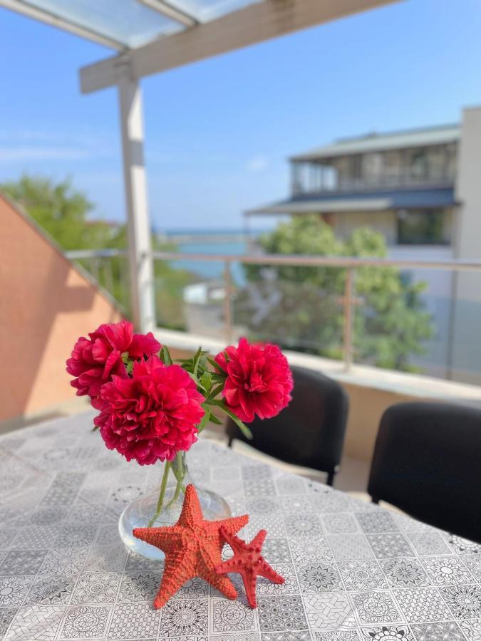 Family Hotel Morska Zvezda Balchik Exterior photo