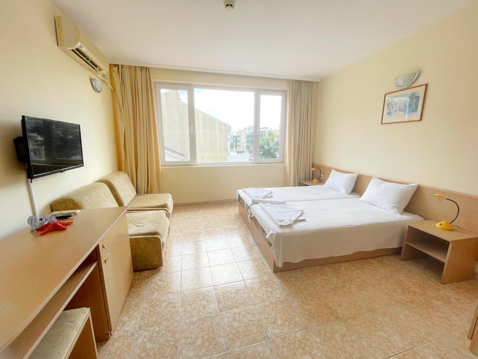Family Hotel Morska Zvezda Balchik Exterior photo